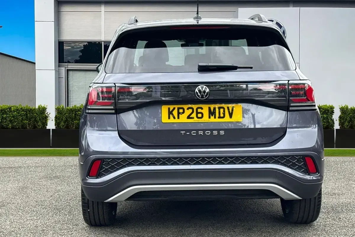 Ny VW T-Cross R-line 115 HK (84 kW) 2026 Grå SUV