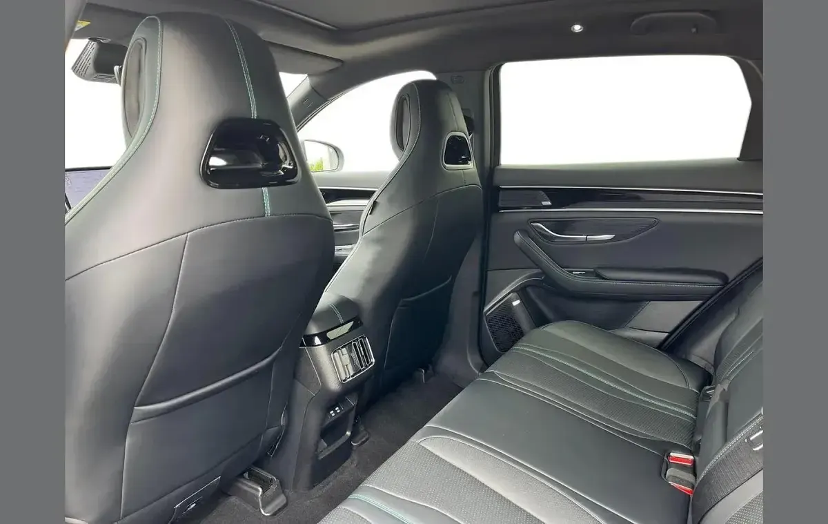 Used BYD Seal U Design 324 HP (238 kW) 2025 Grey SUV