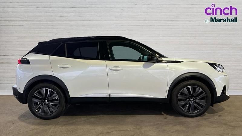 Used Peugeot e-2008 Premium 100 kW (136 HP) 2021 White SUV