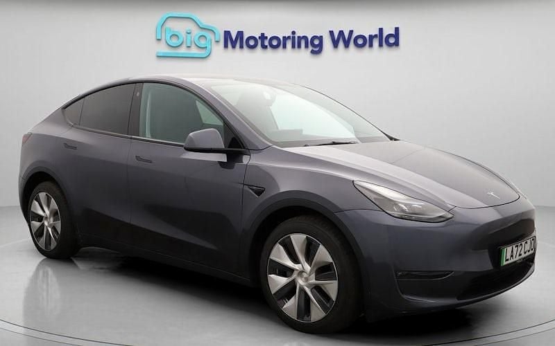 Used 2023 Tesla Model Y Long Range SUV | £26,900 (Good price) - Image 1/4