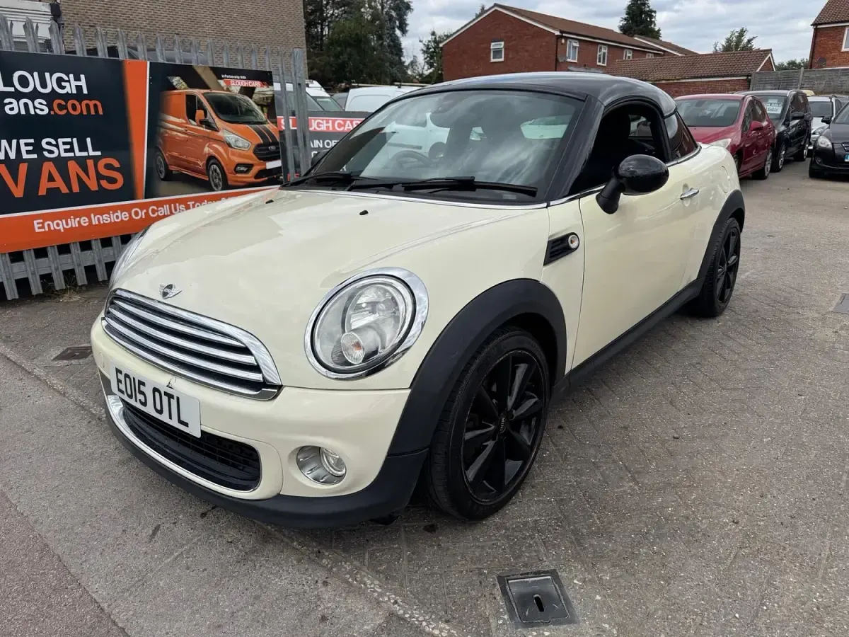 Used Mini Cooper Coupé 2015 White Coupe