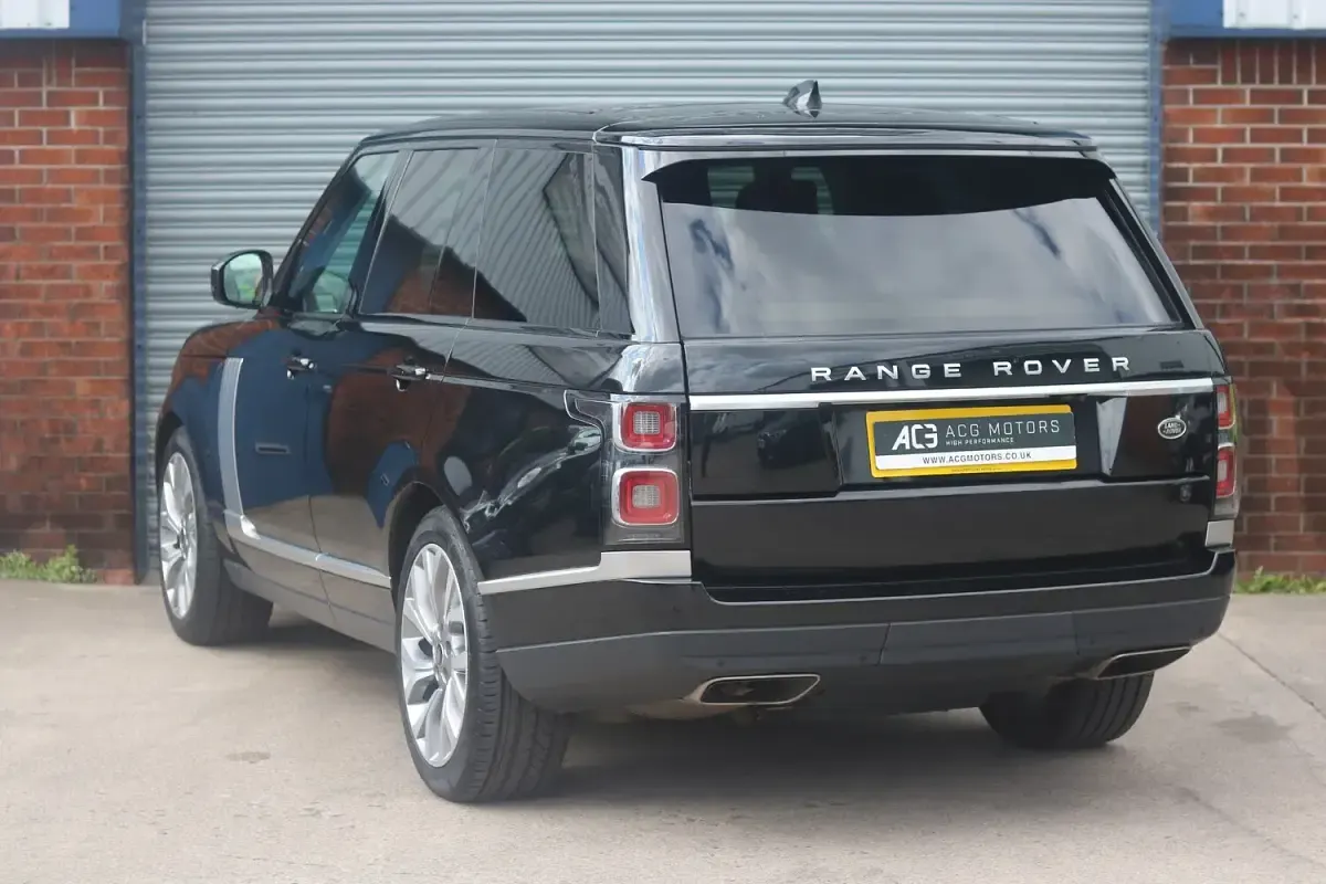 Used Land Rover Range Rover 404 HP (297 kW) 2020 Black SUV