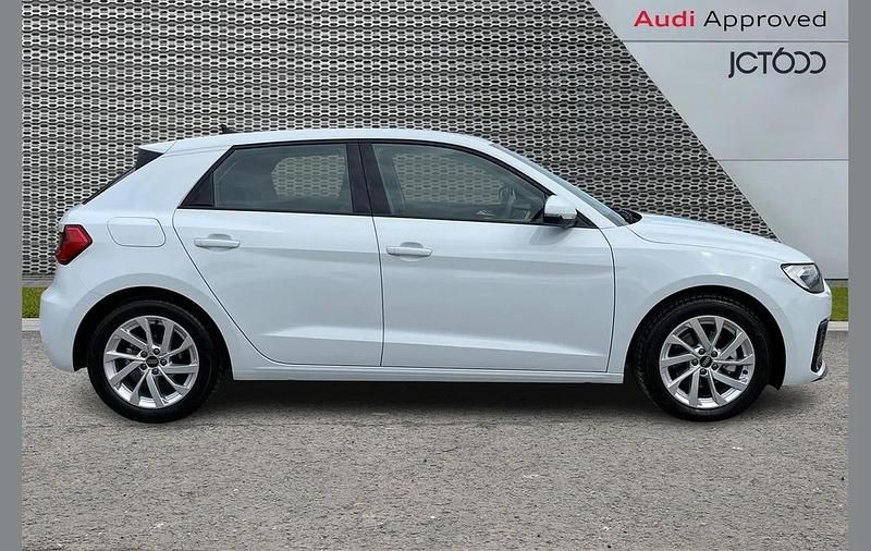 Used Audi A1 Sport 108 HP (79 kW) 2024 White SUV