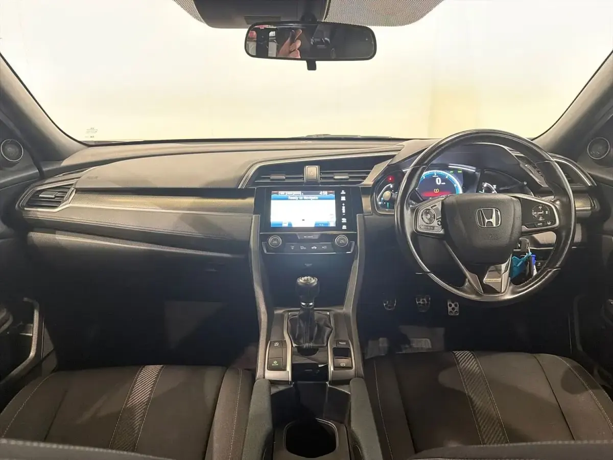 Used Honda Civic SR 120 HP (88 kW) 2018 Red Hatchback