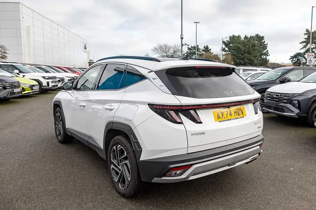 Used Hyundai Tucson Ultimate 215 HP (158 kW) 2025 White SUV