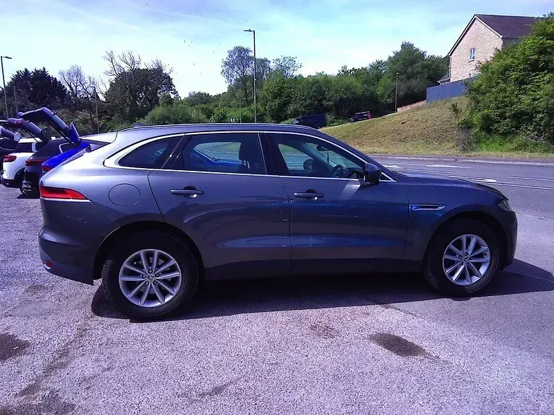 Used Jaguar F-Pace Prestige 163 HP (119 kW) 2019 Grey SUV