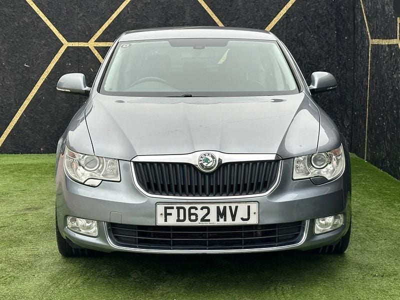 Used Skoda Superb Elegance 170 HP (125 kW) 2012 Grey Hatchback