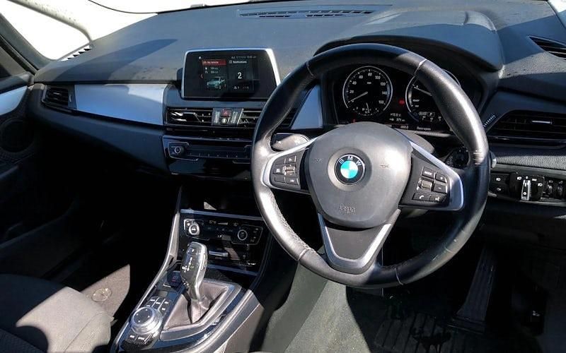 Usado BMW 216 Performance 116 HP (85 kW) 2020 Preto Carrinha