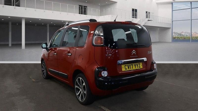 Used Citroën C3 Picasso Platinum 2017 Red MPV