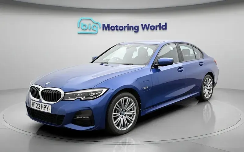 Used BMW 330e M Sport 292 HP (214 kW) 2022 Blue Sedan
