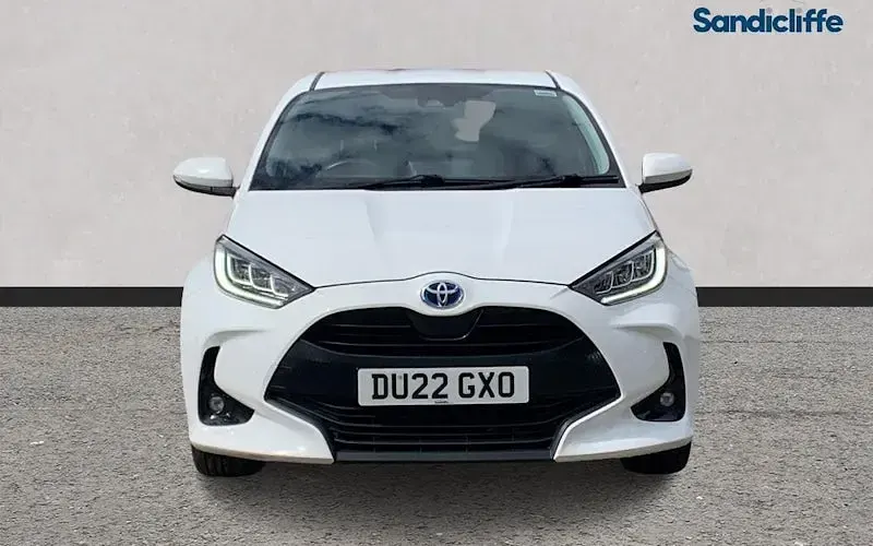Used Toyota Yaris Hybrid Design 116 HP (85 kW) 2026 Hatchback