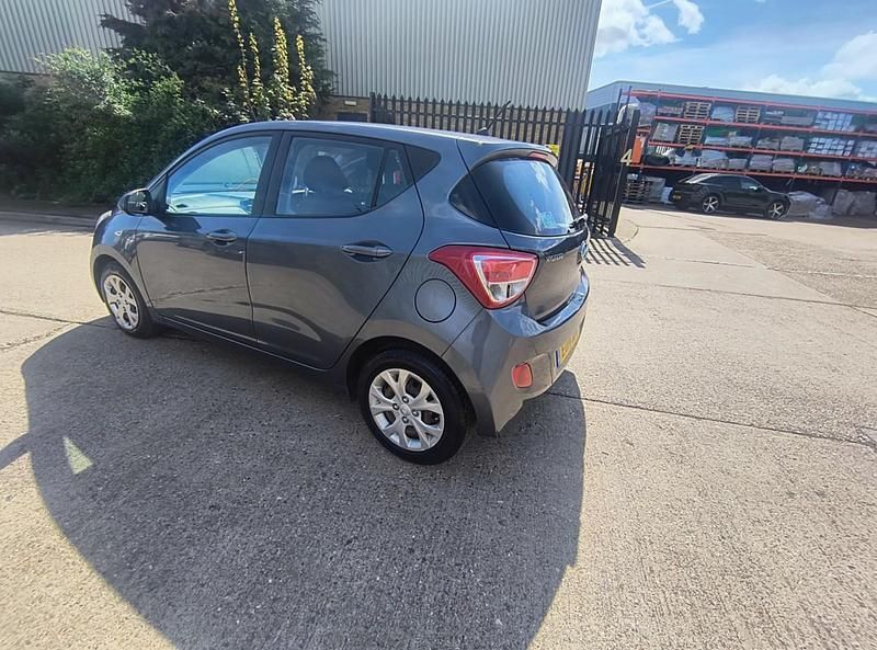 Used Hyundai i10 SE 87 HP (63 kW) 2014 Grey Hatchback