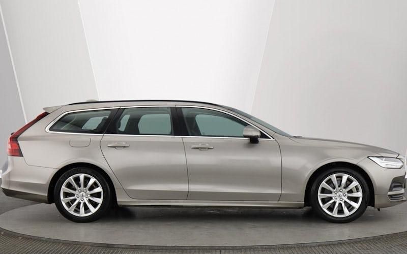 Second-hand Volvo V90 Momentum 197 CP (144 kW) 2021 Break