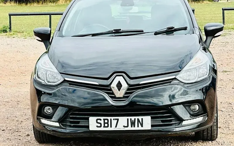 Used Renault Clio Dynamique 90 HP (66 kW) 2018 Hatchback