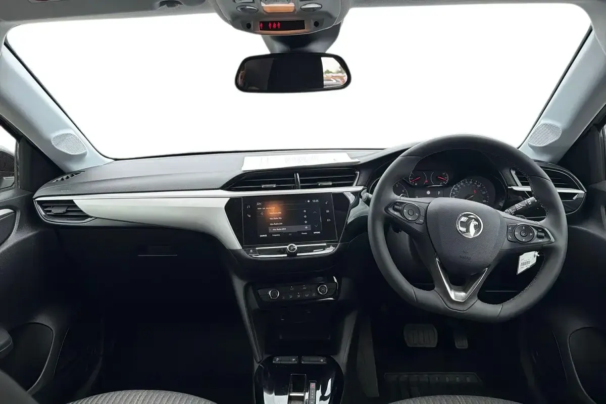 Used Vauxhall Corsa Design Edition 101 HP (74 kW) 2023 Grey Hatchback