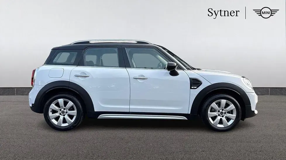 Used Mini Cooper Countryman Classic 134 HP (98 kW) 2020 White SUV