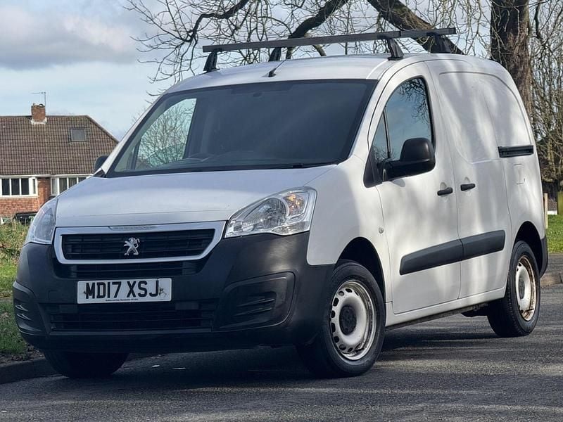 Used Peugeot Partner 2017 White