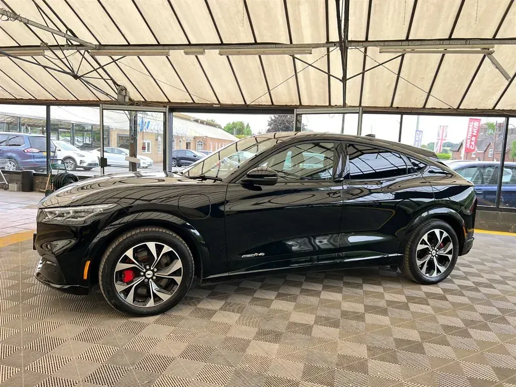 Used Ford Mustang Mach-E Standard Range 197 kW (269 HP) 2022 SUV