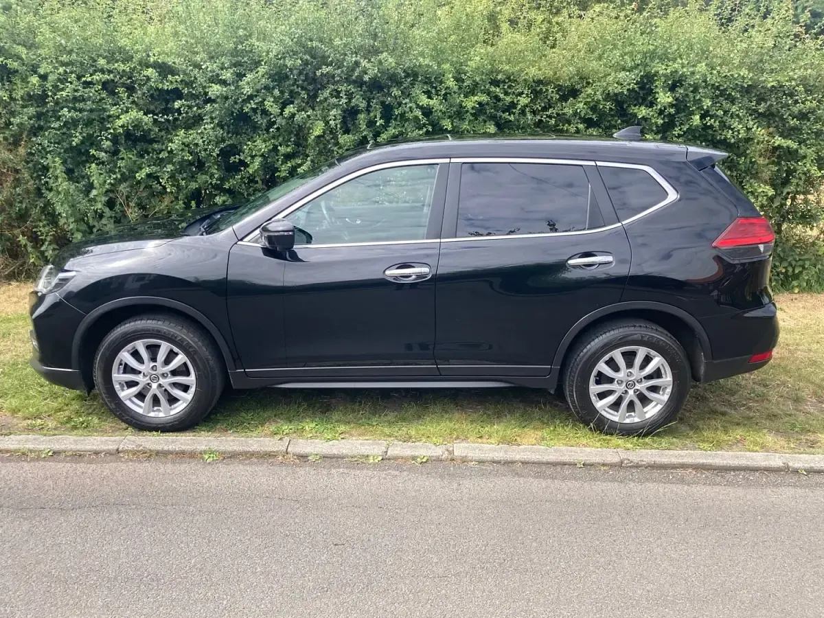 Used Nissan X-Trail Acenta Premium 150 HP (110 kW) 2019 Black SUV