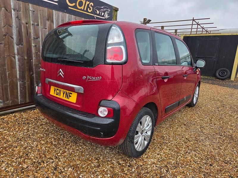 Used Citroën C3 Picasso VTR Sport 2011 Red MPV