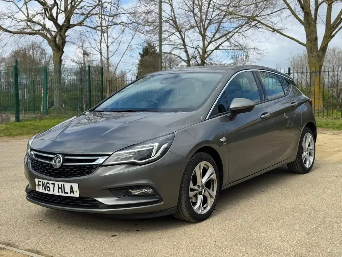 Second-hand Vauxhall Astra SRi 150 CP (110 kW) 2017 Gri Hatchback