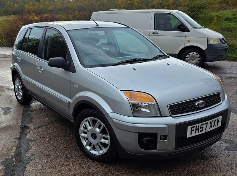 Silver Used 2008 Ford Fusion Zetec Hatchback | £1,995 (Fair price) - Image 1/4