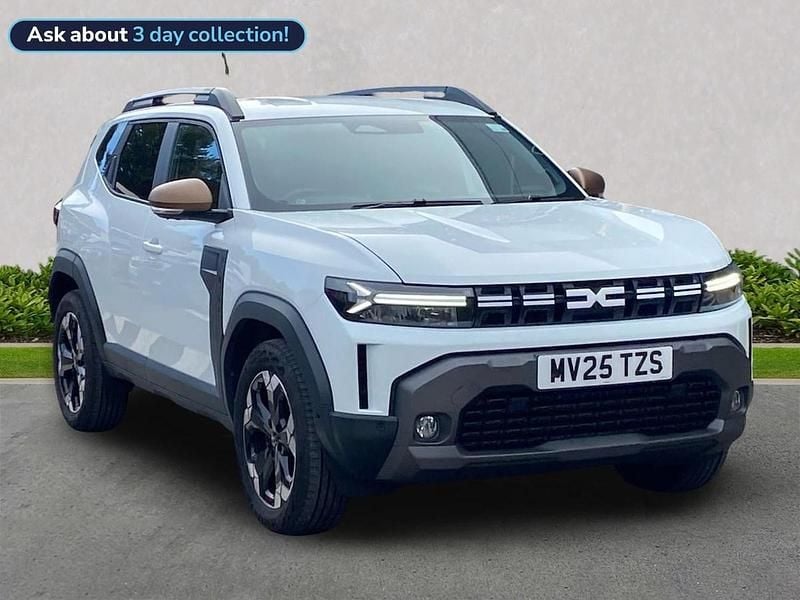 White Used 2025 Dacia Duster Extreme SUV | £25,199 - Image 1/4
