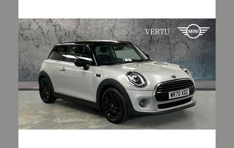 Begagnad Mini Cooper Classic 136 HK (100 kW) 2020 Silver Halvkombi