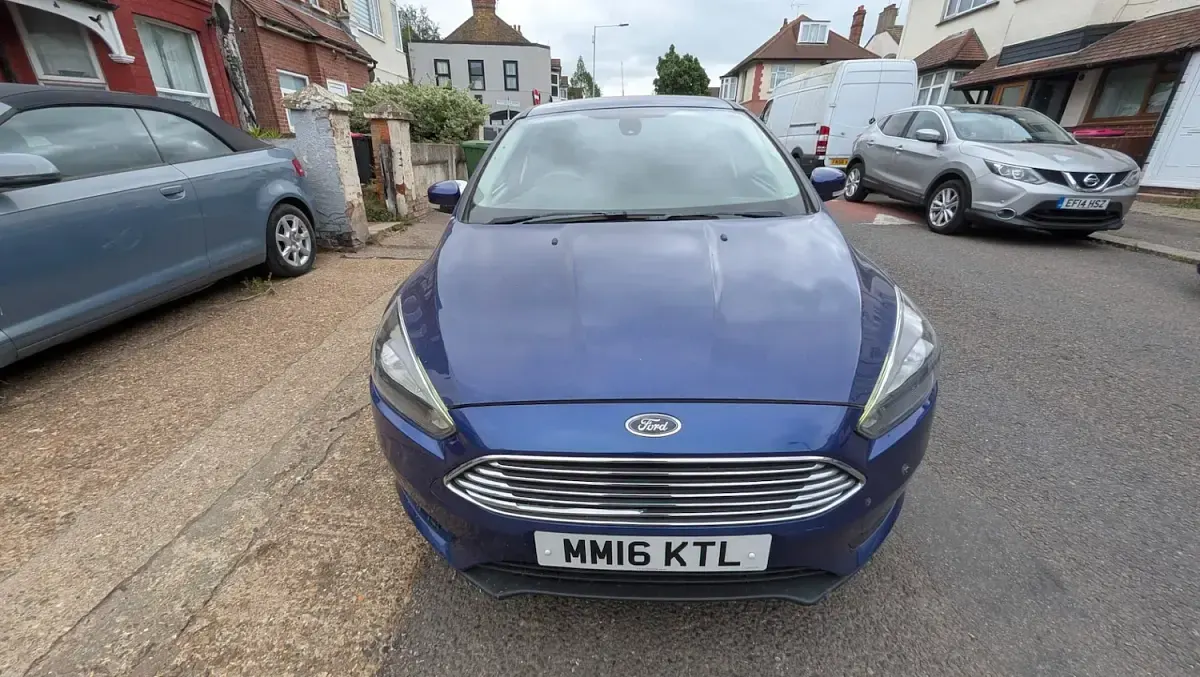 Used Ford Focus Zetec 2016 Blue Hatchback