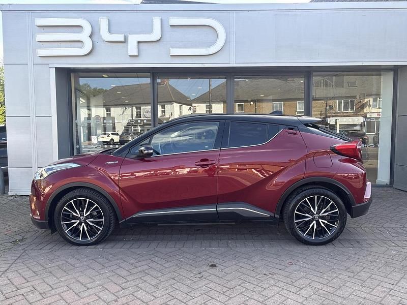 Second-hand Toyota C-HR Edition 120 CP (88 kW) 2018 Roșu SUV