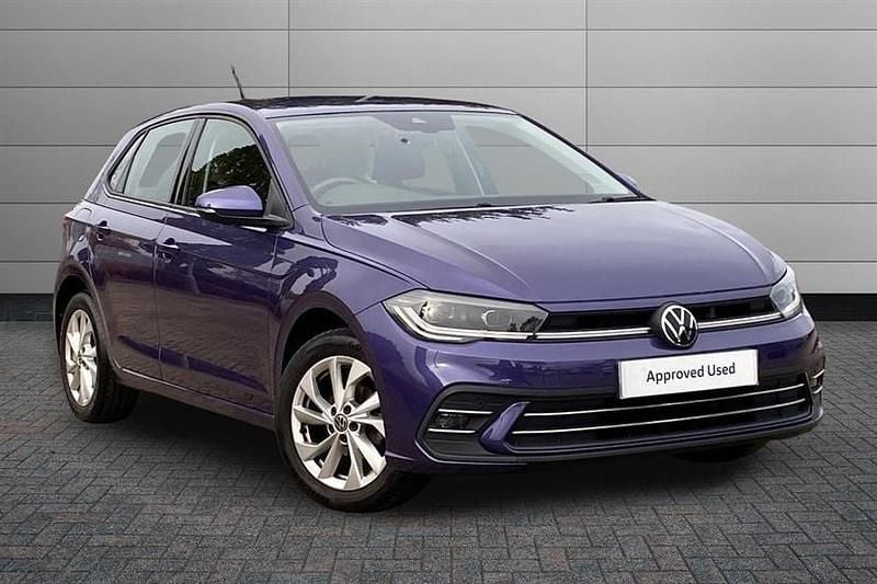 Vibrant violet Used 2022 VW Polo Style Hatchback | £16,250 (Fair price) - Image 1/3