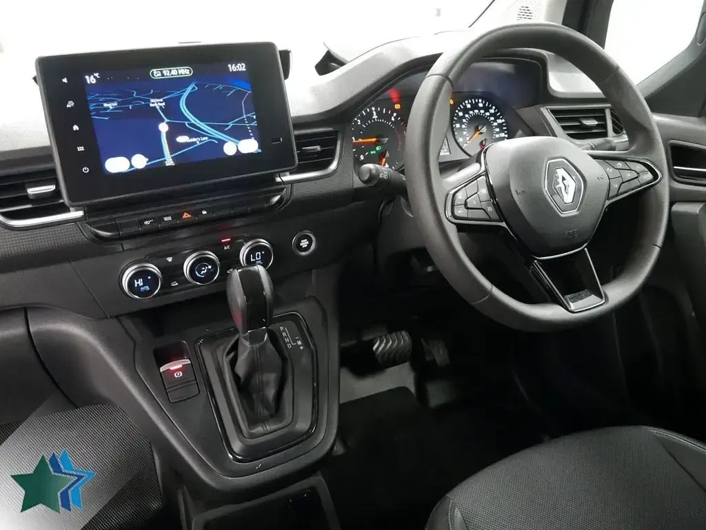 Used Renault Kangoo 115 HP (84 kW) 2023 Red MPV