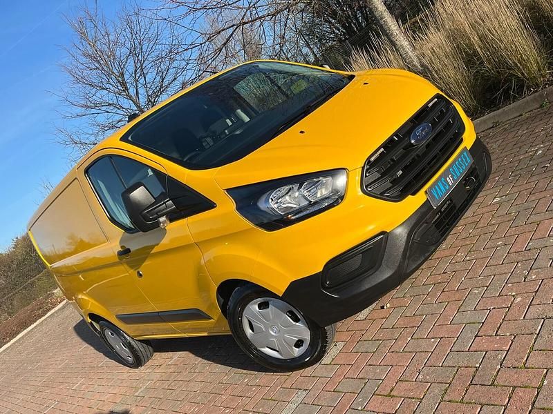 Used Ford Transit Custom 130 HP (95 kW) 2022 Yellow Van