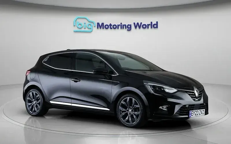 Used Renault Clio Techno 90 HP (66 kW) 2023 Black Hatchback