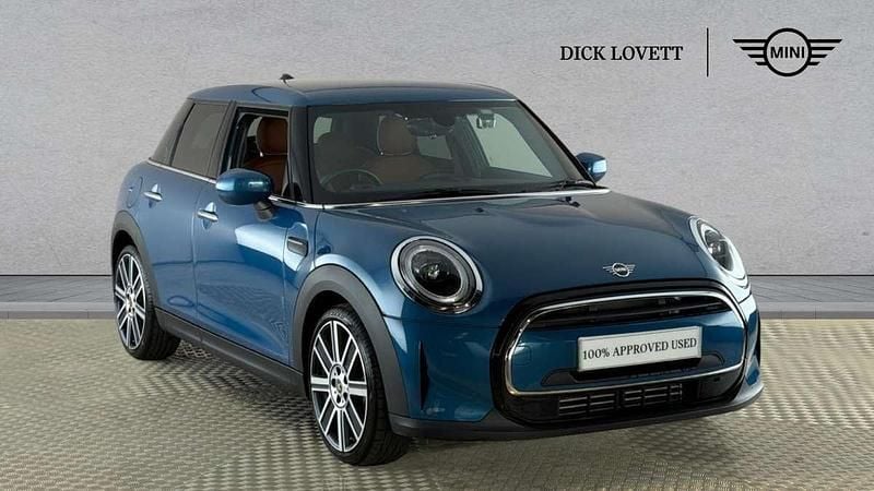 Blue Used 2022 Mini Cooper Exclusive Hatchback | £21,995 (A bit pricey) - Image 1/4