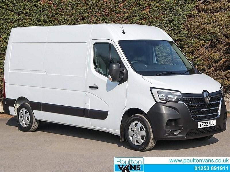 White Used 2022 Renault Master Business Van | £14,950 (Good price) - Image 1/4