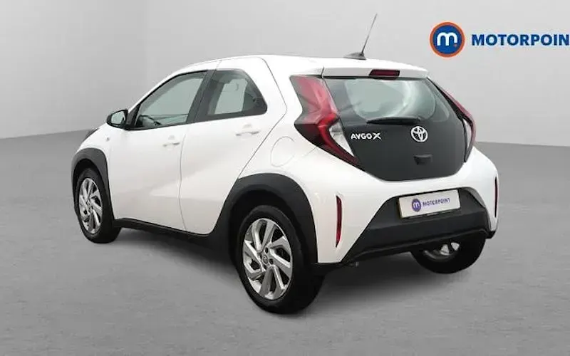 Used Toyota Aygo X PURE 72 HP (52 kW) 2025 SUV