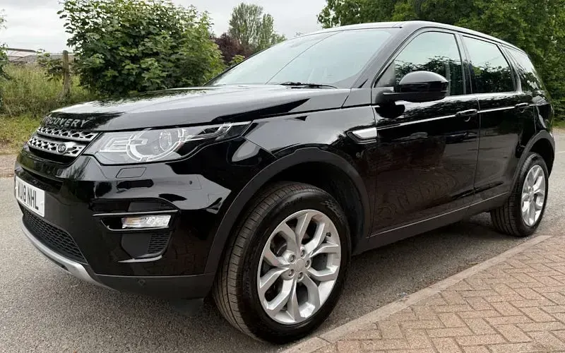 Used Land Rover Discovery Sport HSE 180 HP (132 kW) 2018 Black SUV