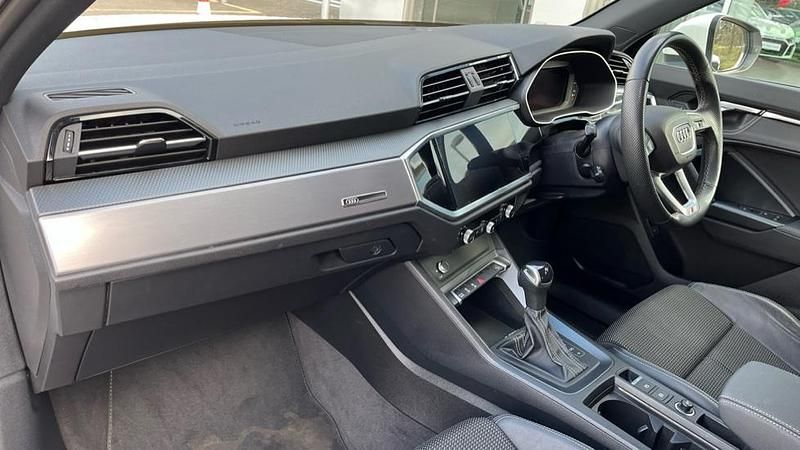 Usado Audi Q3 S-Line 150 CV (110 kW) 2023 Blanco SUV