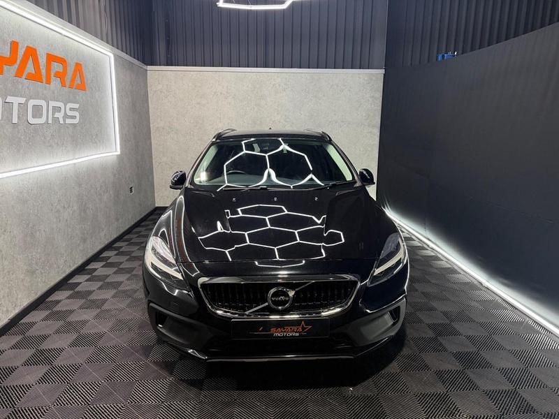 Used Volvo V40 Plus 2018 Black Hatchback