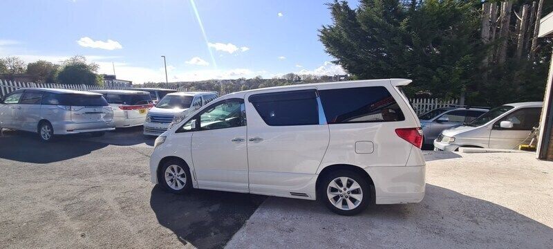 Pearl white Used 2011 Toyota Alphard MPV | £11,995 (A bit pricey) - Image 1/4