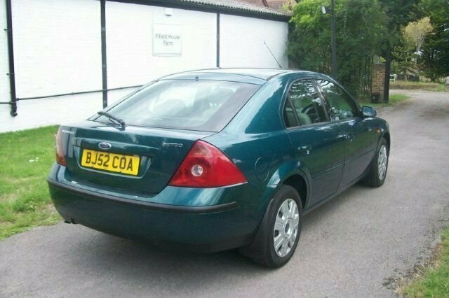 Używany Ford Mondeo 2002 Hatchback