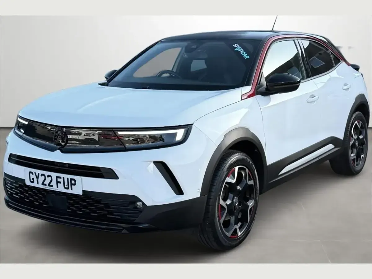 Used Vauxhall Mokka SRi 129 HP (94 kW) 2022 White SUV