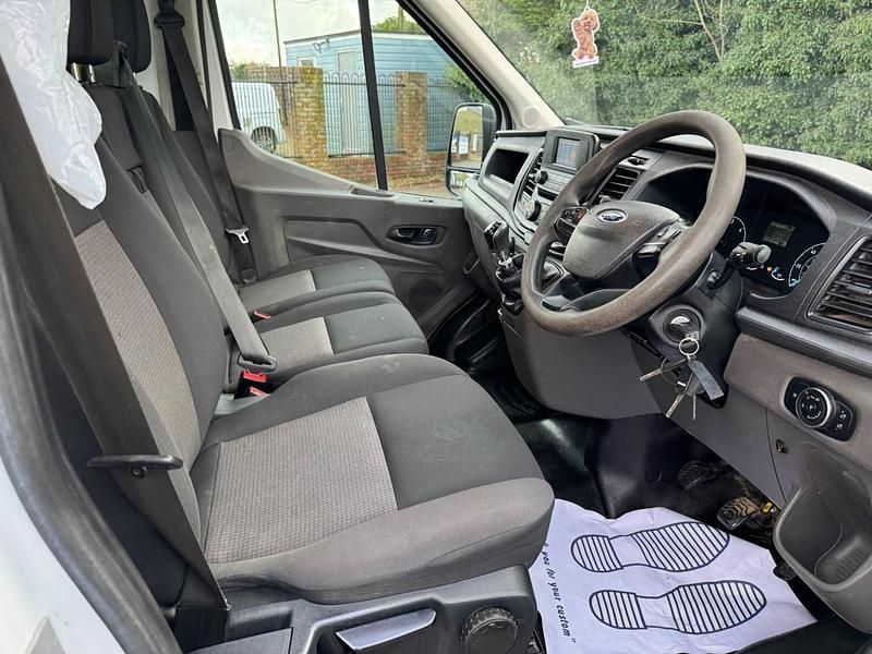 Usado Ford Transit 130 HP (95 kW) 2022 Branco Cabrios