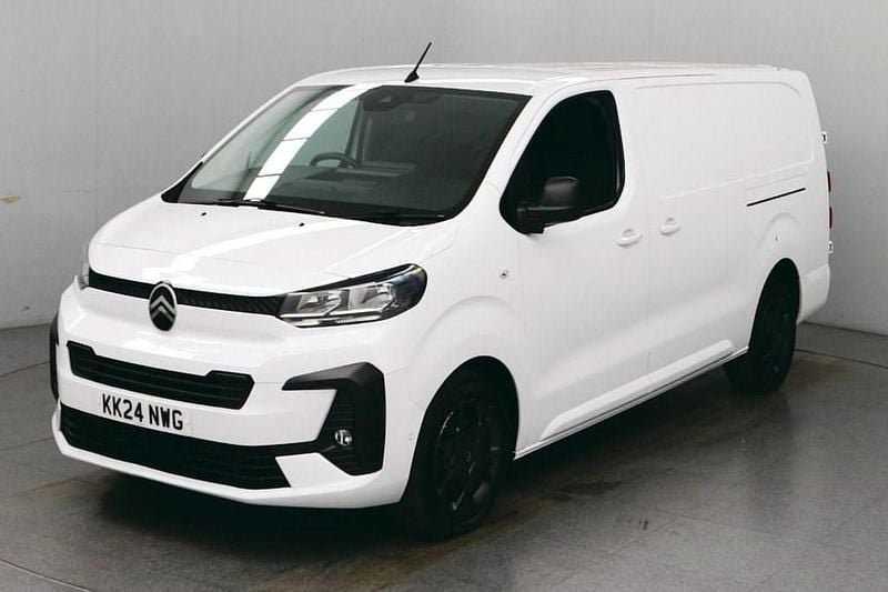 Used Citroën Dispatch 120 HP (88 kW) 2024 White MPV