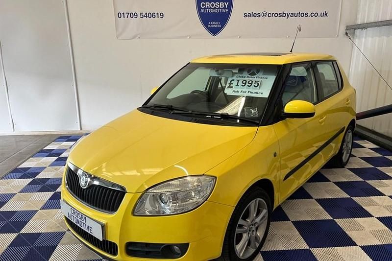 Yellow Used 2007 Skoda Fabia Hatchback | £1,995 (Super price) - Image 1/1