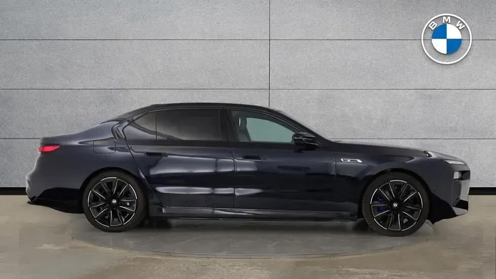 New BMW i7 Comfort Edition 478 kW (650 HP) 2025 Black Sedan