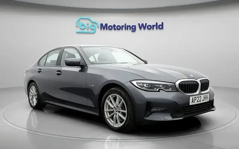 Used BMW 330e 292 HP (214 kW) 2022 Grey Sedan