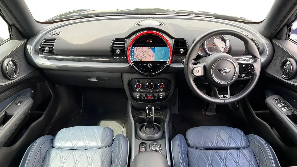 Used Mini Cooper Clubman Exclusive 134 HP (98 kW) 2022 Black Estate