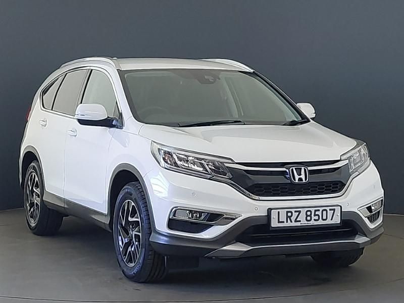 White Used 2017 Honda CR-V SE Plus SUV | £15,298 (Fair price) - Image 1/4